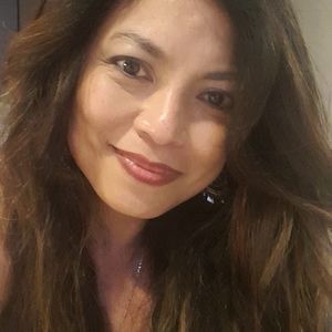 Meet your Posher, Alma